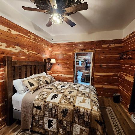 Log Cabin Inn Eureka Springs Eksteriør bilde