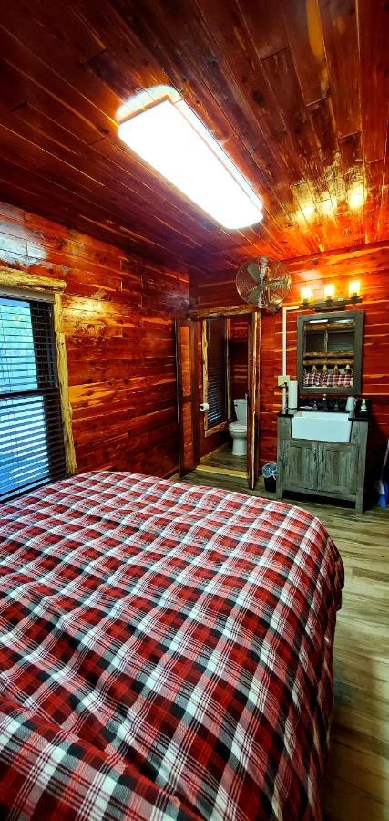 Log Cabin Inn Eureka Springs Eksteriør bilde