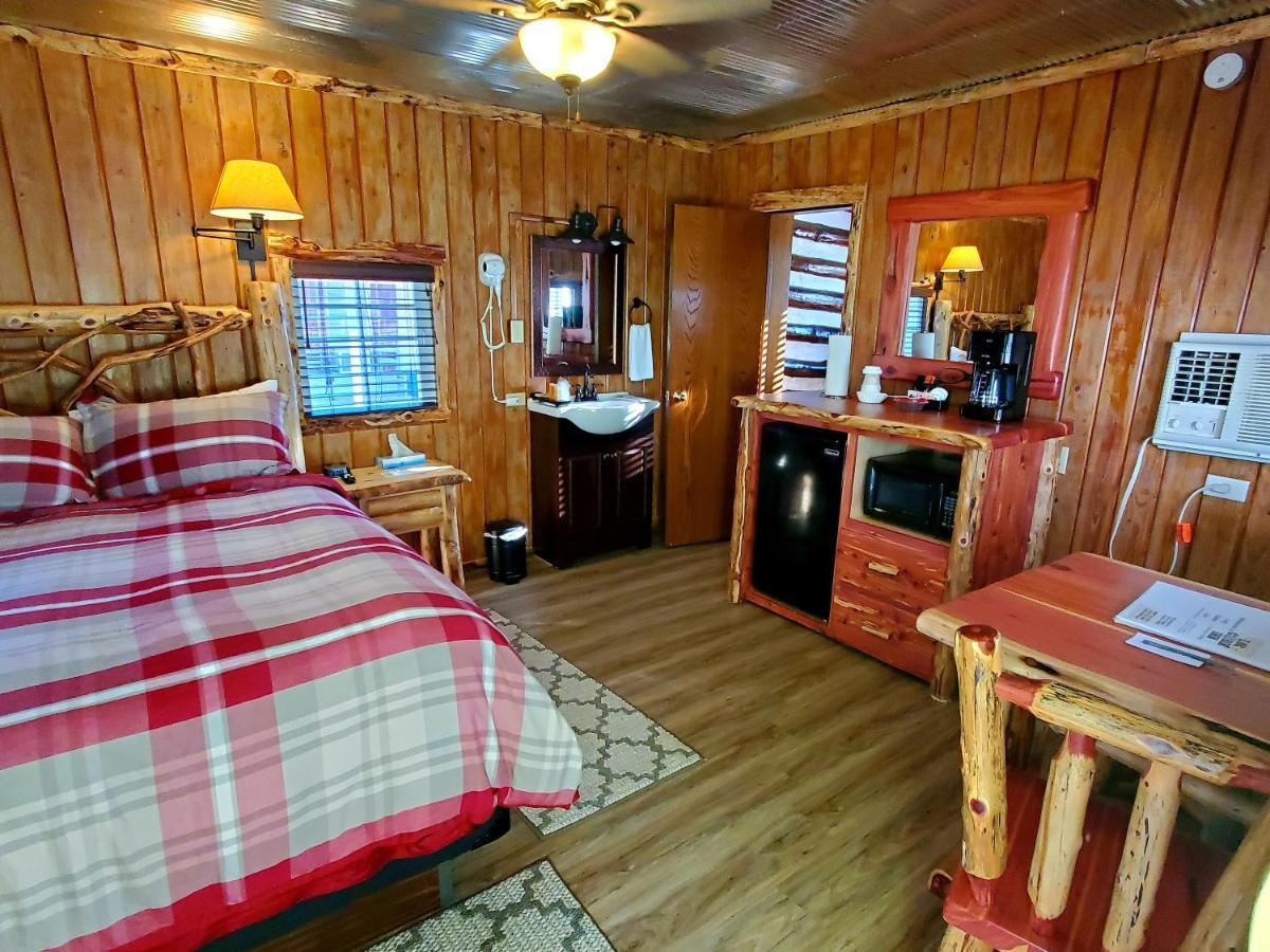Log Cabin Inn Eureka Springs Eksteriør bilde