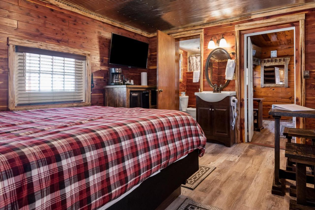 Log Cabin Inn Eureka Springs Eksteriør bilde