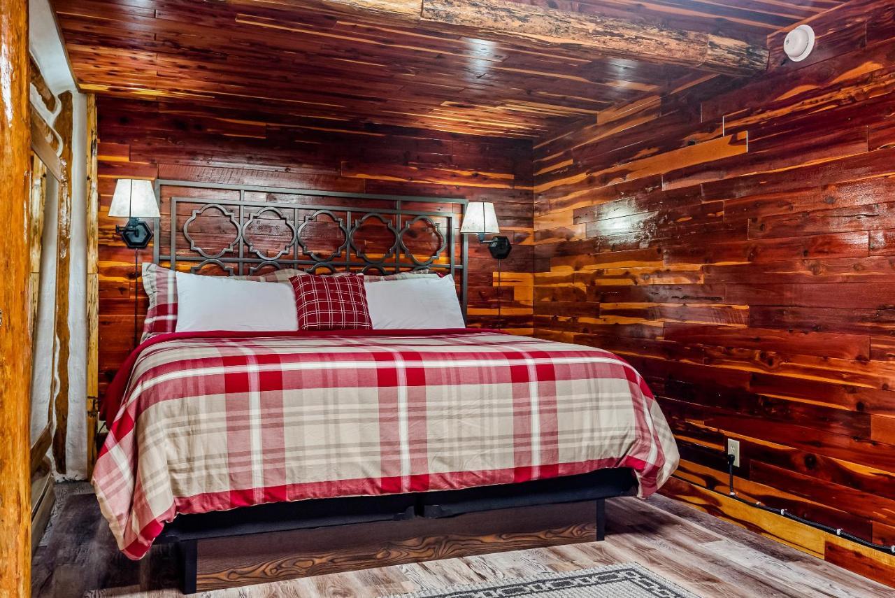 Log Cabin Inn Eureka Springs Eksteriør bilde