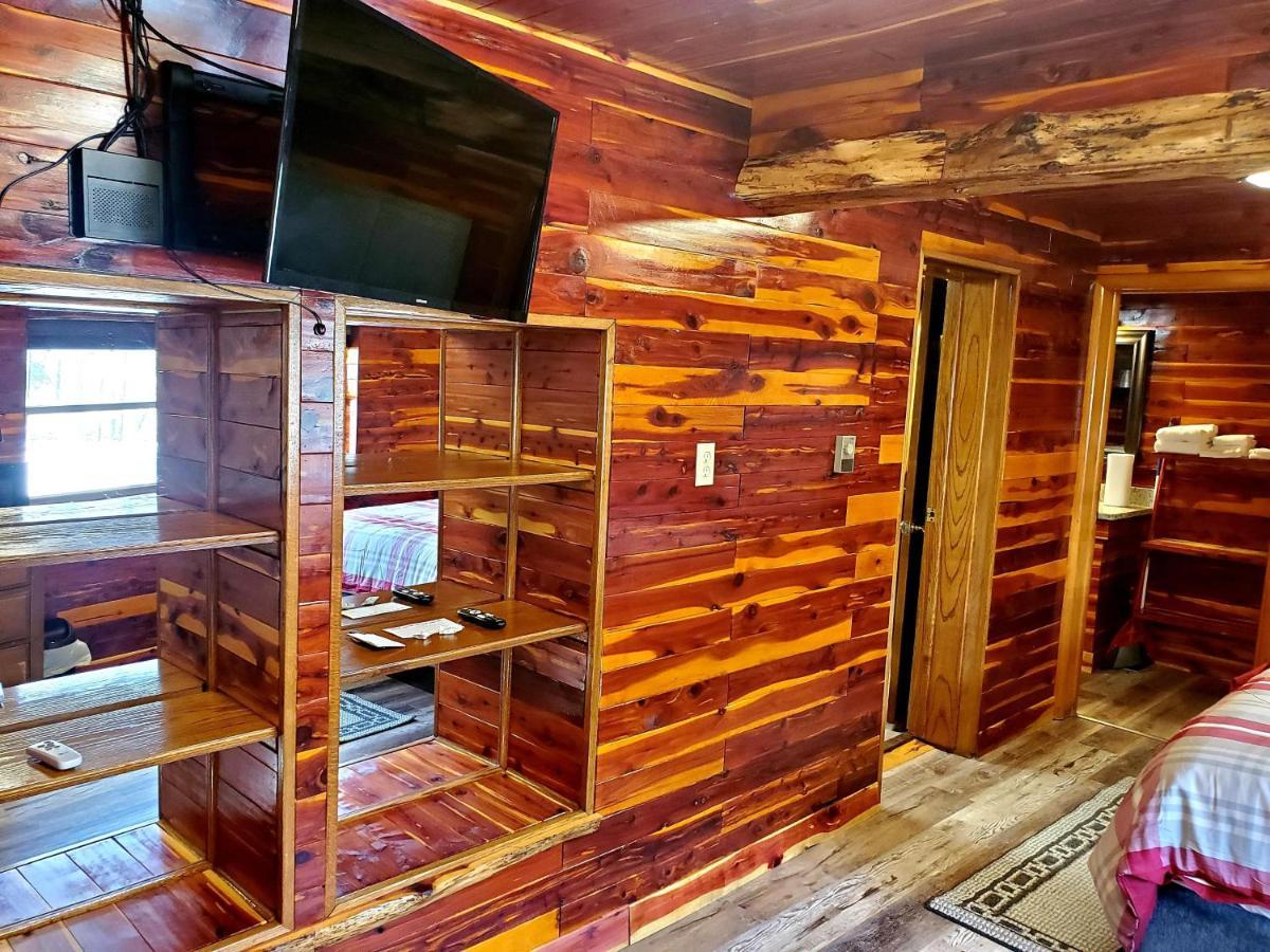 Log Cabin Inn Eureka Springs Eksteriør bilde
